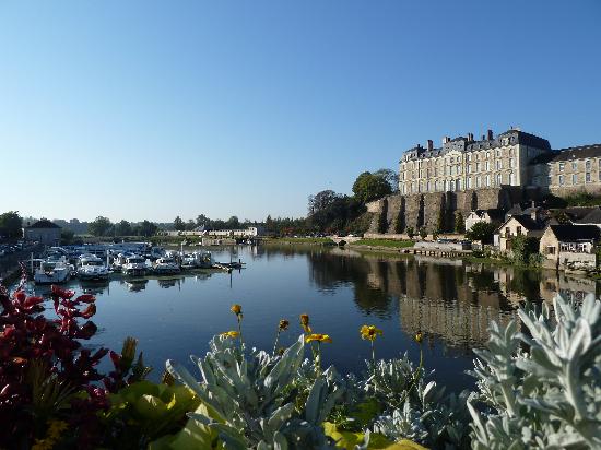SABLE SUR SARTHE - Le Pressoir